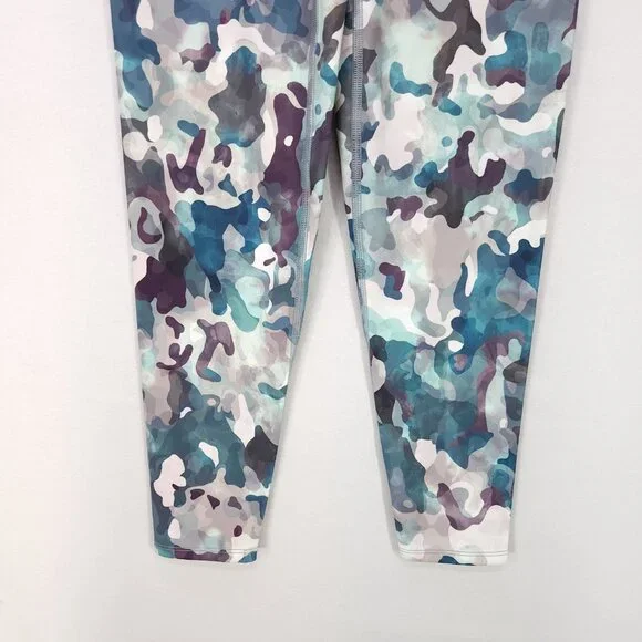 Spanx Legging Womens Small  7/8 Booty Boost Painted Camo Pink Active Yoga Pants - Picture 6 of 16